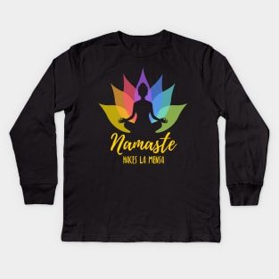 Namaste haces la mensa - yellow letters Kids Long Sleeve T-Shirt